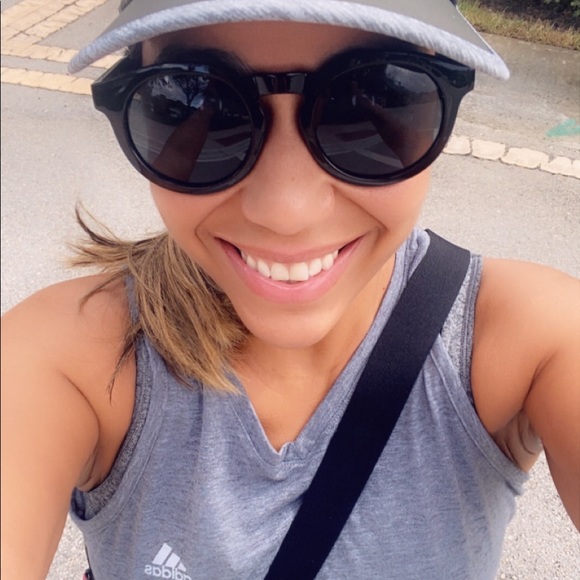 Meet your Posher, Karem - Picture 1 of 1